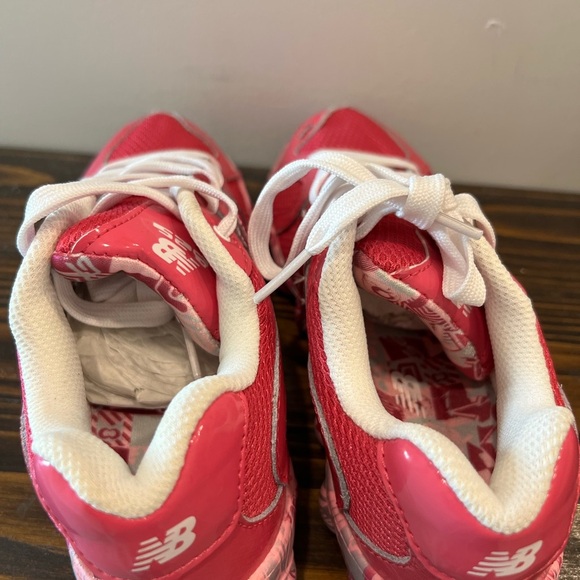 New Balance Kids' Sneakers in Pink and White - Picture 3 of 8